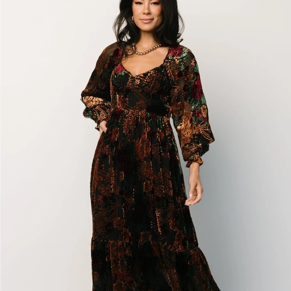 Baltic Born Dresses & Skirts - Baltic Born Marlow Velvet Embossed Dress Long Sleeve Fall Maxi.